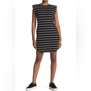 🆕 Laundry by Shelli Segal tshirt dress Black & white size medium